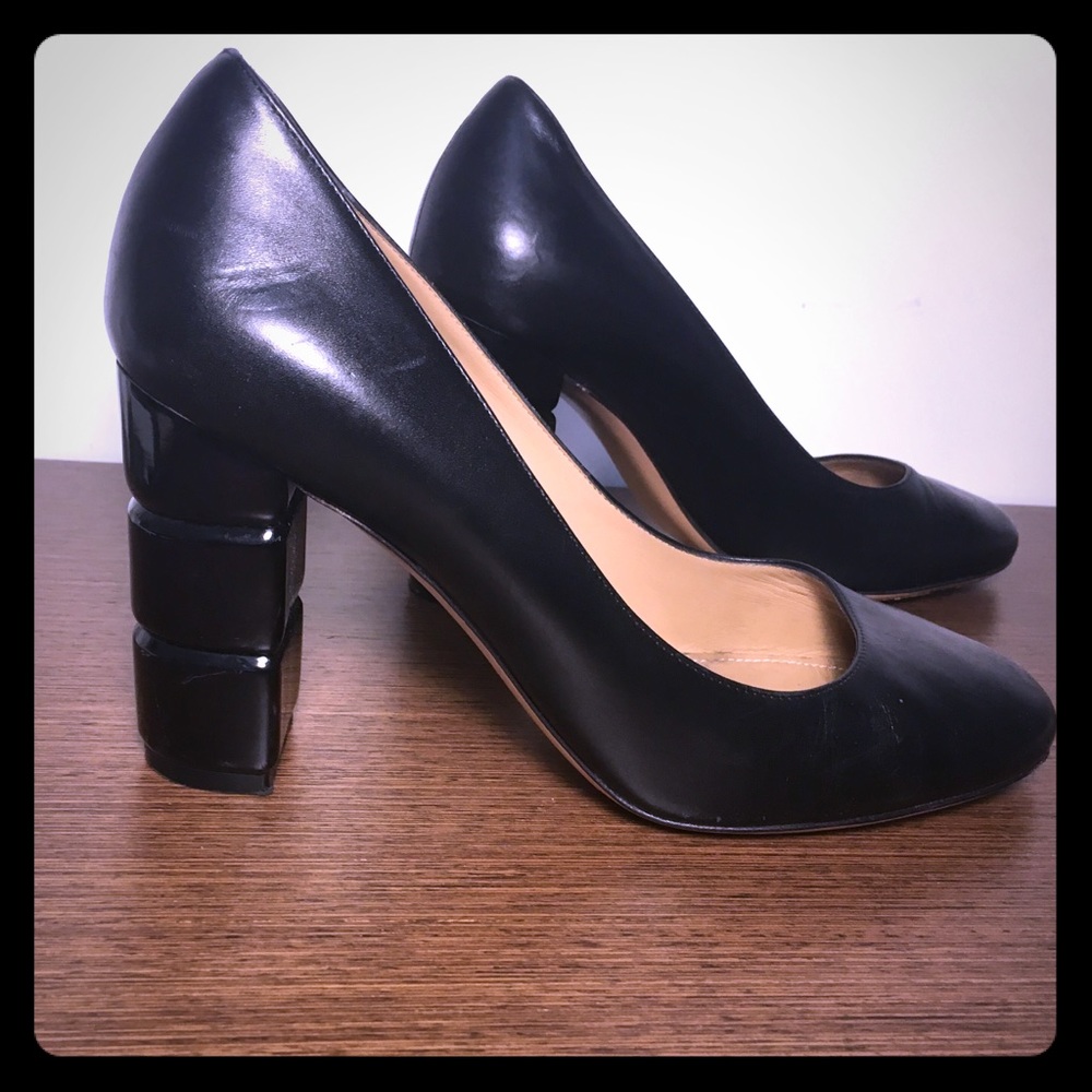 Salvatore Ferragamo Madia Nero Calf Pumps Black 8M